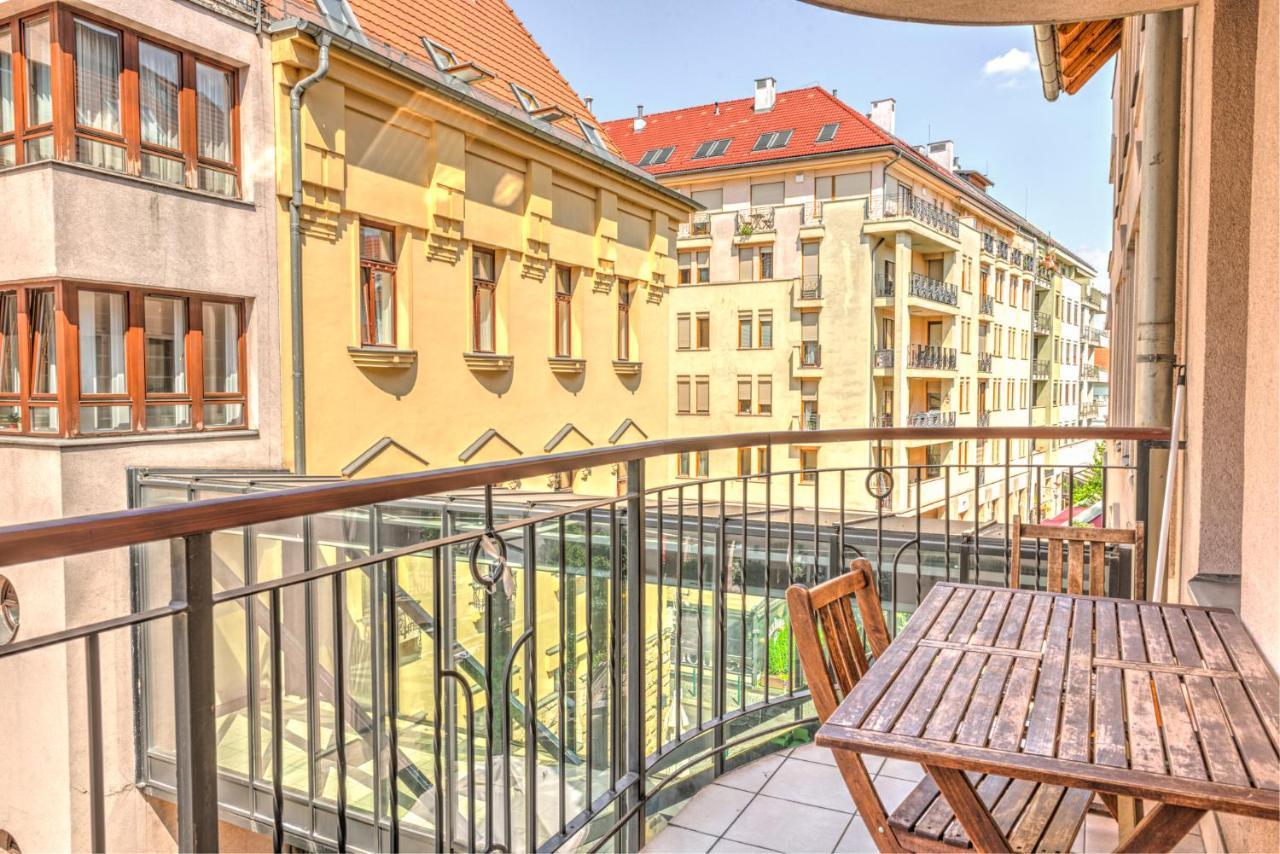 Central Capital Apartments Budapest Exterior foto
